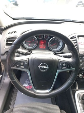 Opel Insignia I Sports Tourer 2.0 CDTI ECOTEC 160KM 2011 Opel Insignia Irmscher Xenon Sports Tourer Grzane fotele 2.0 Diesel 160KM, zdjęcie 9