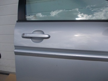 DVEŘE PRAVÝ PŘEDNÍ HYUNDAI ACCENT III 06- SEDAN