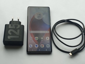 Smartfon Motorola Edge 30 Ultra 12 GB / 256 GB 5G czarny bez blokady