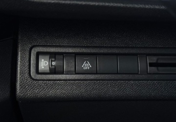 Peugeot 5008 II Crossover Facelifting 1.5 BlueHDi 130KM 2024 Peugeot 5008 1.5 BlueHDi 130KM Allure SS EAT8 Vat 23 serwis ASO 1.5 130KM, zdjęcie 32