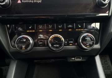 Skoda Octavia III Kombi Facelifting 2.0 TDI 184KM 2020 Skoda Octavia 4x4 2.0 TDI 184KM Style Kamera Czujniki Led Climatronic Podg, zdjęcie 22