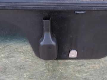 Kia SPORTAGE III Лобовое стекло + датчик