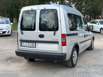 Opel Combo C Van 1.6 ECOTEC 87KM 2003 Opel Combo Tour 1.6 benzyna 87KM 2003r, zdjęcie 7