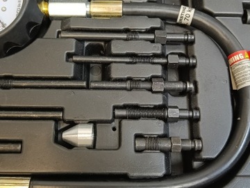 Тестер давления сжатия 0–70 бар KRAFTMANN 62660