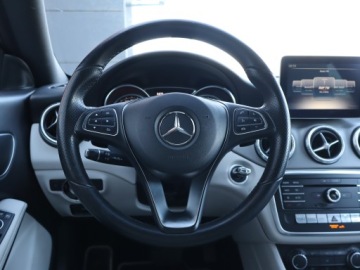 Mercedes CLA C117 Coupe 1.6 200 156KM 2016 Mercedes CLA 200, Automat, Skóra, Navi, Klima, zdjęcie 15