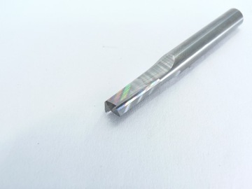 FREZ DO PLASTIKU, DREWNA I MDF fi 6 mm DWUPIOROWY – WOLF