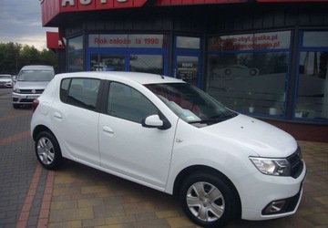 Dacia Sandero II Hatchback 5d Facelifting 0.9 TCe 90KM 2018 Dacia Sandero Dacia Sandero II Salon PL - I wlasciciel Benzyna 90KM, zdjęcie 3