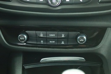 Opel Insignia I Sports Tourer Facelifting 2.0 CDTI Ecotec 170KM 2017 Opel Insignia 2.0 CDTI, Salon Polska, Serwis ASO, zdjęcie 10