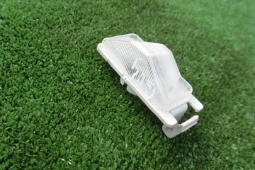 LAMPA OSVĚTLENÍ TABULKY SPZ NISSAN PATROL Y61
