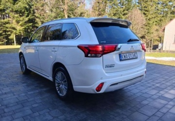 Mitsubishi Outlander III SUV PHEV Facelifting 2020 2.4 PHEV 224KM 2020 Mitsubishi Outlander Mitsubishi Outlander 2.4 4WD Diamant 2.4 224KM, zdjęcie 10