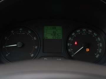 Skoda Fabia II Hatchback Facelifting 1.2 HTP 60KM 2011 Skoda Fabia 1.2, Salon Polska, Klima, Parktronic, zdjęcie 10