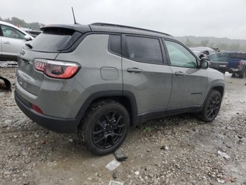 Jeep Compass II 2023 Jeep Compass Latitude 2023 2.0l 2.0 Benzyna 200KM, zdjęcie 3