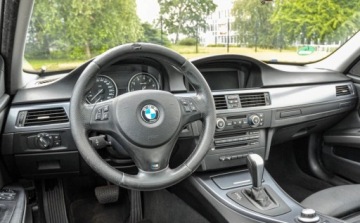 BMW Seria 3 E90-91-92-93 Limuzyna E90 325i 218KM 2008 BMW Seria 3 2,5 (218KM) Automat Bezwypadkowa Skory Sportsitze iDrive 2.5, zdjęcie 8