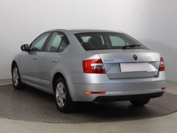 Skoda Octavia III Liftback Facelifting 2.0 TDI 150KM 2018 Skoda Octavia 2.0 TDI, Salon Polska, DSG, VAT 23%, zdjęcie 3