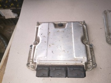STEROWNIK BOSCH 0281011571 LAGUNA II 2,2 DCI
