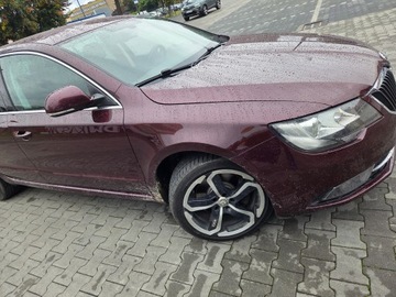 Skoda Superb II Sedan Facelifting 2.0 TDI CR DPF  140KM 2014 Skoda Superb 2.0 2014, zdjęcie 1