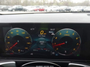 Mercedes GLB 2022 Mercedes-Benz GLB 2022 MERCEDES-BENZ GLB 250 4MATIC 2.0 Benzyna 221KM, zdjęcie 7
