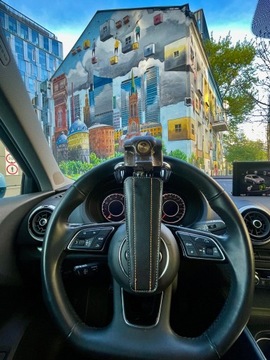 ПРОТИВОУГОННЫЙ АВТОМОБИЛЬНЫЙ ЗАМОК ДЛЯ РУЛЕВ, массив кожи