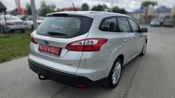 Ford Focus III Kombi 1.6 TDCi 105KM 2013 Ford Focus navi climatonic super stan, zdjęcie 4