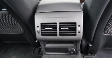 Jaguar XF II Sedan 2.0 i4D 180KM 2018 Jaguar XF 2.0 Diesel 180KM, zdjęcie 20