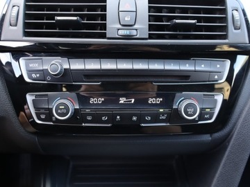 BMW Seria 3 F30-F31-F34 Touring Facelifting 1.5 318i 136KM 2016 BMW 3 318 i, Salon Polska, Serwis ASO, Automat, zdjęcie 15