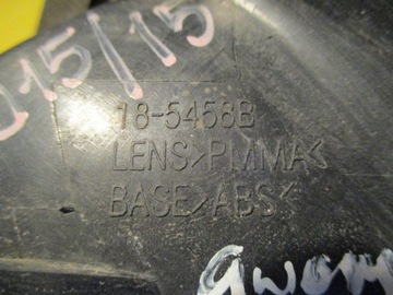 2015/10 SVĚTLO SMĚROVKA BLIKAČ LEVÝ PŘEDNÍ TOYOTA AVENSIS T22 019889