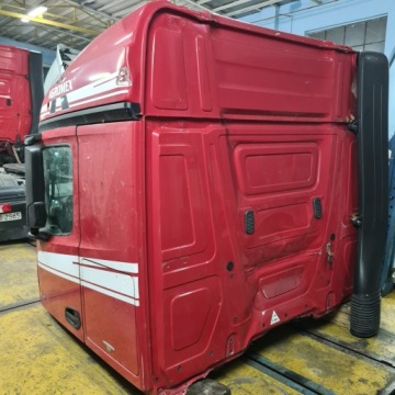 ПЕРЕДНЯЯ СТОЙКА БОКОВОЙ КРЫШИ КАБИНЫ ACTROS MP 4