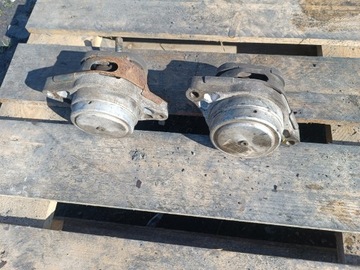 RANGE ROVER III L322 4.4D PODUSZKA SILNIKA 7H42-6A002-AC