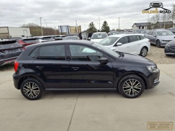 Volkswagen Polo V Hatchback 3d Facelifting 1.0 75KM 2016 Volkswagen Polo POLO ALLSTAR 1,0 grz.fotele klimatronik alu pdc oplacony, zdjęcie 4