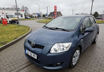 Toyota Auris I Hatchback 2.0 D-4D 125KM 2007 Toyota Auris Toyota Auris 2.0 D-4D Executive