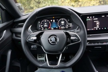 Skoda Octavia IV Liftback 1.5 TSI EVO 150KM 2024 Skoda Octavia Bezwypadek DSG ACC Kamera Virtual Podgrzewane fotele, zdjęcie 10