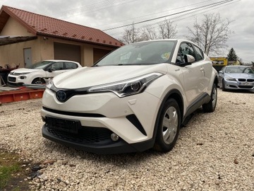 Toyota C-HR I 2018 Toyota C-HR 1.8 hybryda, AUTOMAT, uszkodzony