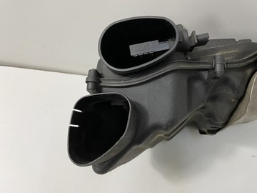 7577448 POUZDRO FILTRU VZDUCHU XDRIVE 50 I 300 2012 BMW X5 (E70)