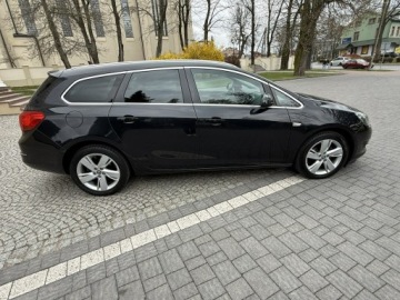 Opel Astra J Sports Tourer Facelifting 1.4 Turbo ECOTEC 120KM 2014 Opel Astra J 1.4T Lift 2014r Nawigacja Serwis, zdjęcie 12