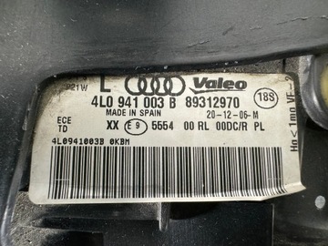 AUDI Q7 4L0 BI-XENON SVĚTLO LEVÝ PŘEDNÍ SVĚTLOMET NATÁČECÍ EUR - JEHLA