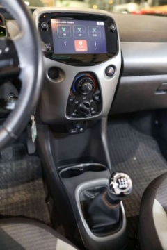 Toyota Aygo II Hatchback 3d Facelifting 1.0 VVT-i 72KM 2020 Toyota Aygo 1.0 VVT-i X-play Benzyna 72KM, zdjęcie 17