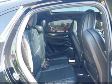 Porsche Cayenne III 2021 Porsche Cayenne Coupe 2021 3.0l 3.0 Benzyna 335KM, zdjęcie 12