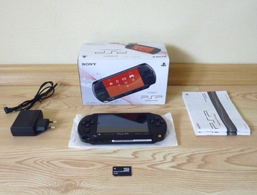 КАК НОВАЯ ПОСЛЕДНЯЯ SONY PSP + БЕСПЛАТНЫЕ ПОДАРКИ + ШУМ + ИГРЫ!!