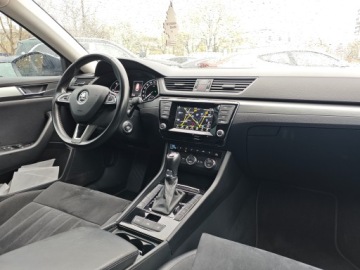Skoda Superb III Liftback 2.0 TDI 150KM 2016 SKODA SUPERB III Kombi 2.0 TDI 150KM, Automat,SportLine, Podgrzewane fotele, zdjęcie 4