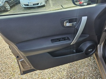 Nissan Qashqai I Crossover 2.0 dCi 150KM 2011 Nissan Qashqai 2,0 diesel 150KM nawigacja kamera, zdjęcie 11