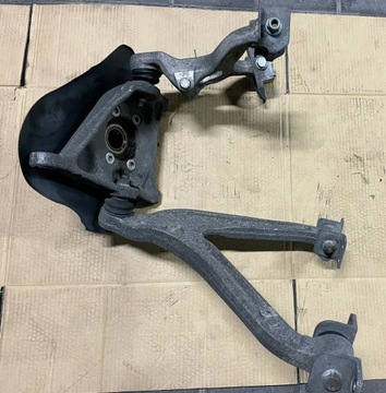 Audi R8 420 kompletne zawieszenie prawe przednie zwrotnica wahacz przód