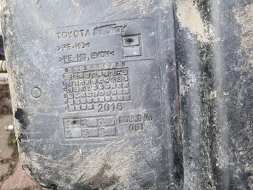 NÁDRŽ PALIVA ČERPADLO TOYOTA HILUX VIII 2.4 D 15R-