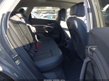 Audi Q8 e-tron 114kWh 408KM 2024 Audi Q8 e-tron Premium Quattro 2024, 408KM, 4x4, od ubezpieczalni 408KM, zdjęcie 9