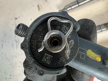 HYUNDAI I30 II HB 12- 1.6 CRDI D4FB ТОПЛИВНЫЙ ИНЖЕКТОР ВПРЫСКА