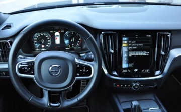 Volvo V60 II  Kombi 2.0 D4 190KM 2020 Volvo V60 VOLVO V60 2.0 B4 197km 2020R R-Design ORYGINAL Fa Vat23 2.0, zdjęcie 24