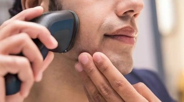 АККУМУЛЯТОРНАЯ МУЖСКАЯ БРИТЬВА ДЛЯ БОРОДЫ PHILIPS