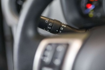 Toyota Yaris III Hatchback 5d Facelifting 2017 1.5 Dual VVT-iE 111KM 2020 Toyota Yaris 1.5 Active 1.5 Benzyna 111KM, zdjęcie 14