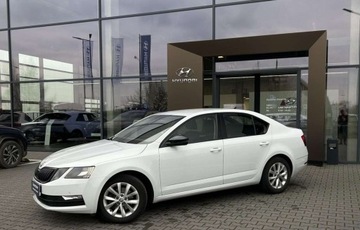 Skoda Octavia 2019 Skoda Octavia Ambition 150 KM salon Polska Pakiet Black Niski przebieg, zdjęcie 3