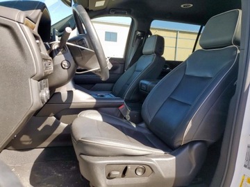 Chevrolet Suburban GMT900 2023 Chevrolet Suburban 2023 CHEVROLET SUBURBAN C1500 PREMIER 5.3 Benzyna 355KM, zdjęcie 6