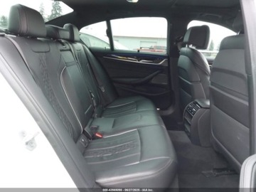 BMW Seria 5 G30-G31 2019 BMW Seria 5 2019 BMW 530E IPERFORMANCE 2.0 Hybryda Plug-in 180KM, zdjęcie 15